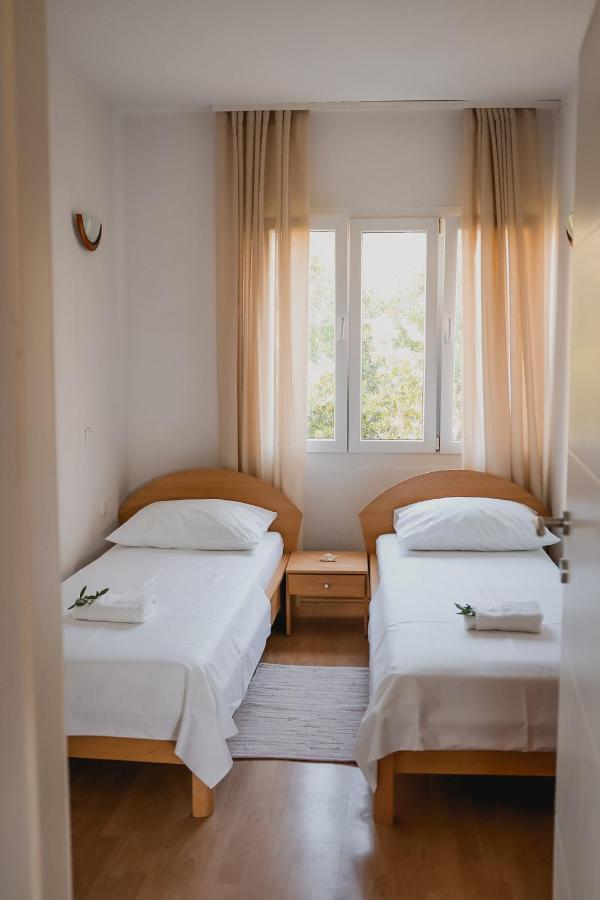 Apartments Prce Оребич Экстерьер фото